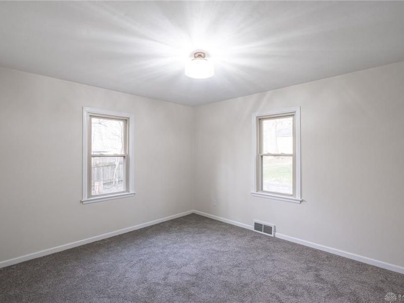 1073 Forest Drive, Beavercreek, OH 45434 Photo 14