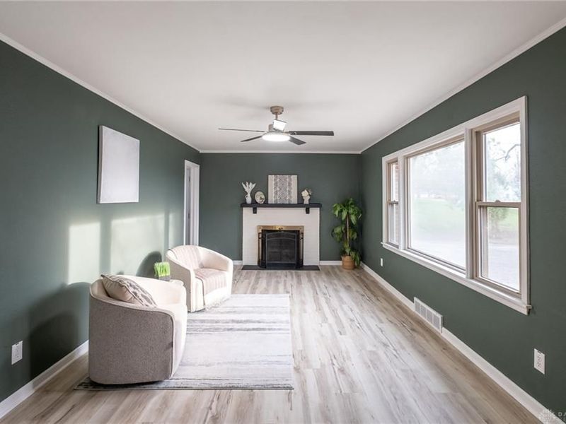 1073 Forest Drive, Beavercreek, OH 45434 Photo 3