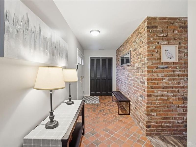 440 Walsingham Court, Centerville, OH 45429 Photo 4