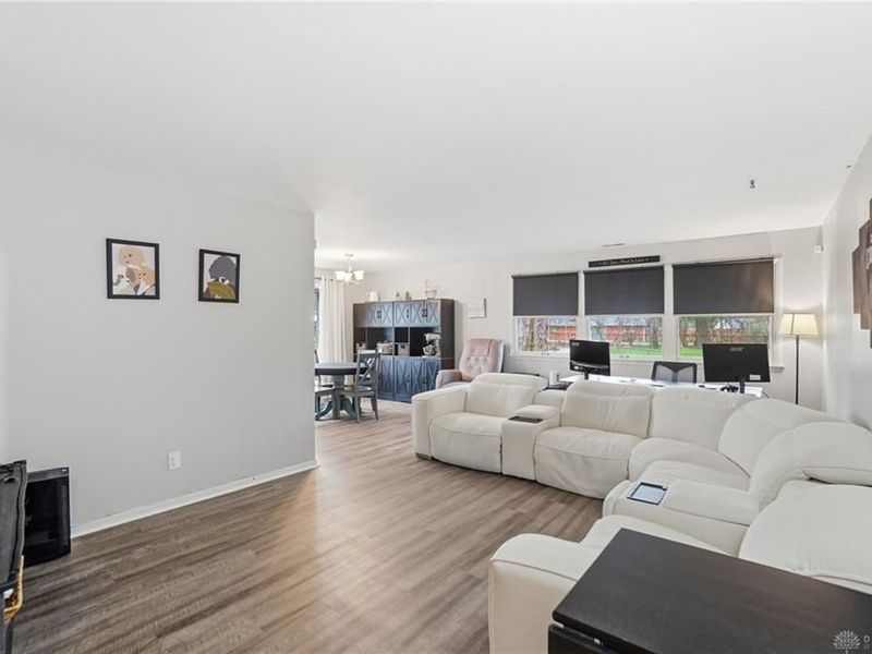 440 Walsingham Court, Centerville, OH 45429 Photo 7