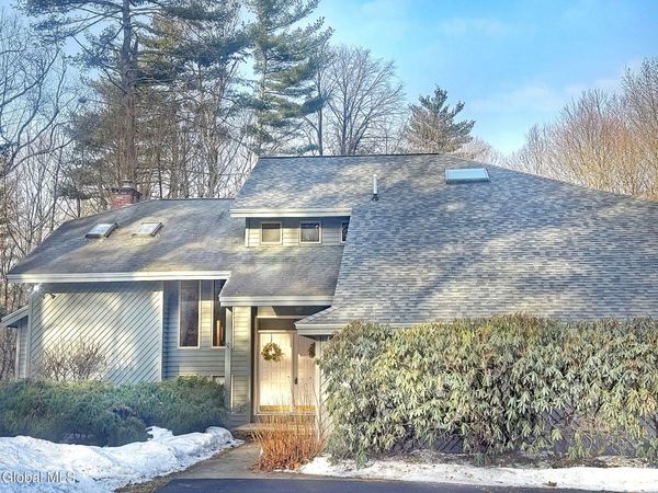 4 Van Court, Queensbury, NY 12804