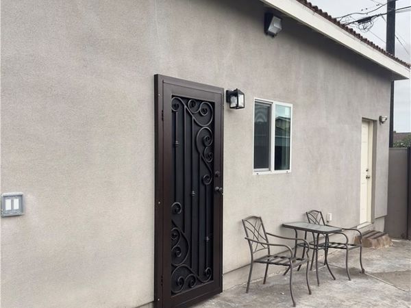 3229 Locust Avenue, Unit 1/2, Long Beach, CA 90807