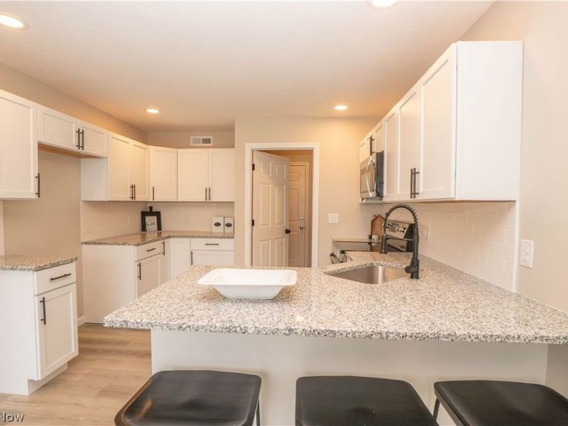 1290 Patriot Place SW, Massillon, OH 44647 Photo 10