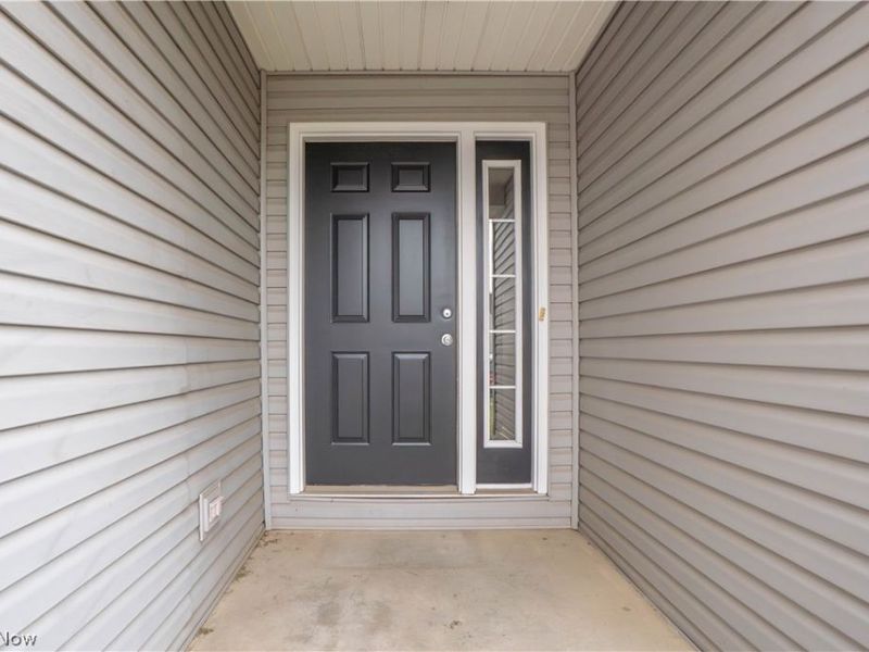 1290 Patriot Place SW, Massillon, OH 44647 Photo 2