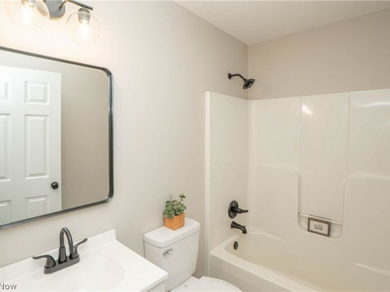 1290 Patriot Place SW, Massillon, OH 44647 Photo 23