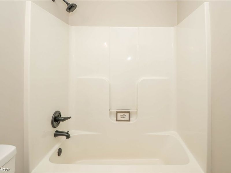 1290 Patriot Place SW, Massillon, OH 44647 Photo 24