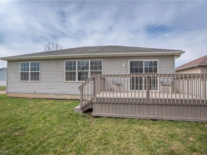 1290 Patriot Place SW, Massillon, OH 44647 Photo 32