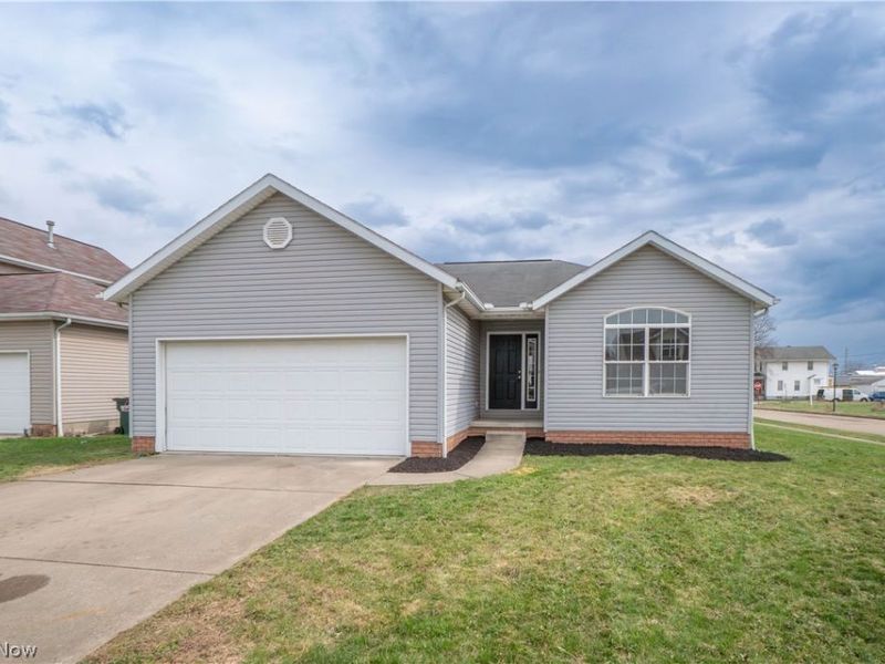 1290 Patriot Place SW, Massillon, OH 44647 Photo 35