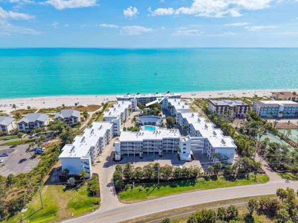 2265 W Gulf Dr, Unit P5D, Sanibel, FL 33957