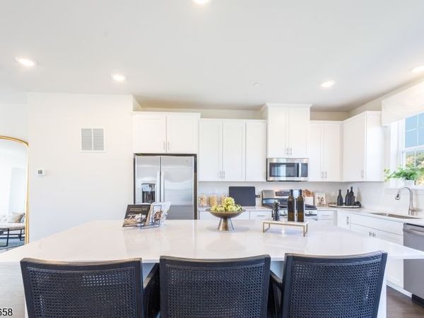 81 Eastwood Ter, East Hanover, NJ 07936