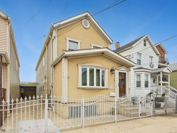 63 Waydell St, Newark, NJ 07105