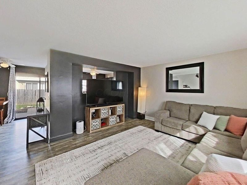 7631 Flynnway Drive, Unit 137, Columbus, OH 43085 Photo 3