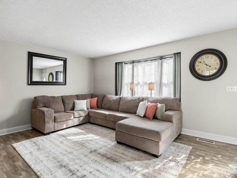 7631 Flynnway Drive, Unit 137, Columbus, OH 43085 Photo 4