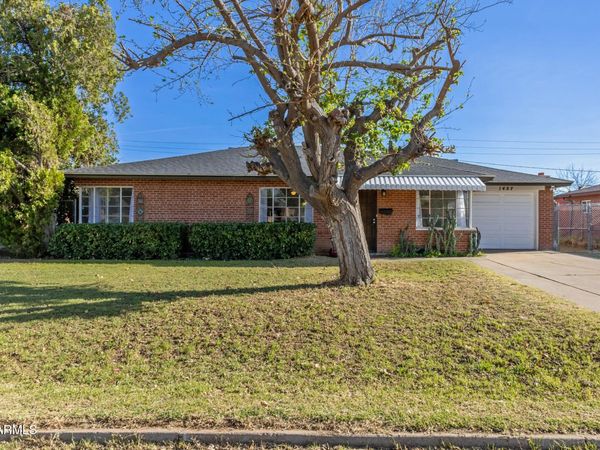 1637 W ROVEY Avenue, Phoenix, AZ 85015