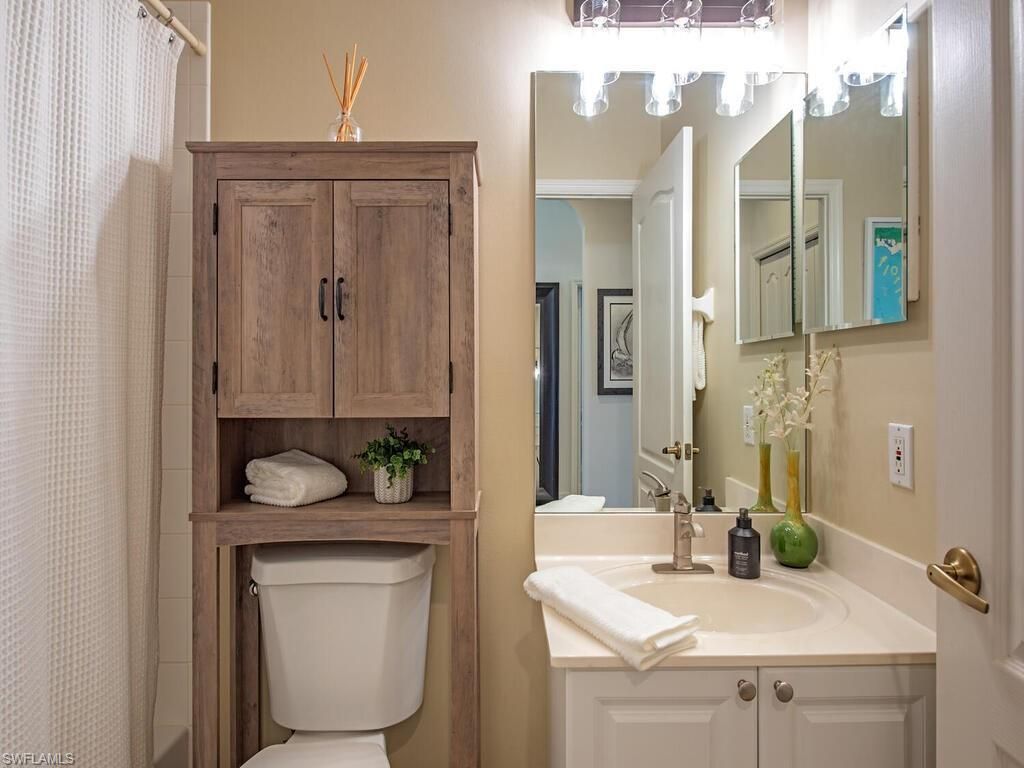 2880 Cypress Trace Cir, Unit 202, Naples, FL 34119 Photo