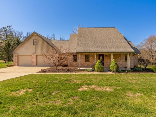 15 Lake Indian Hills Circle , Carbondale, IL 62901