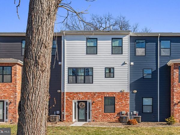 160 HIGH POINTE DRIVE , Unit 15, HUMMELSTOWN, PA 17036