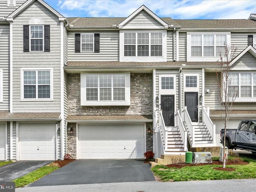 602 Heather Way, Morgantown, PA 19543 Main Photo