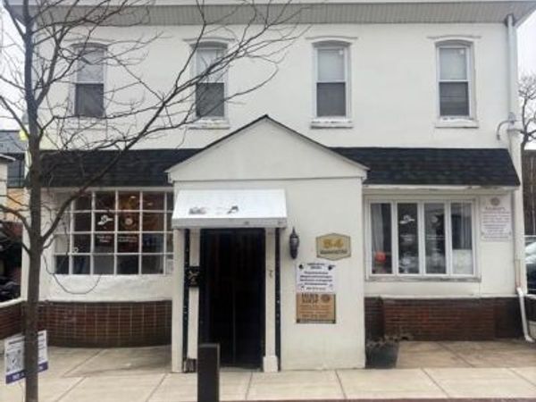 54/56 W MAPLEWOOD MALL , PHILADELPHIA, PA 19144