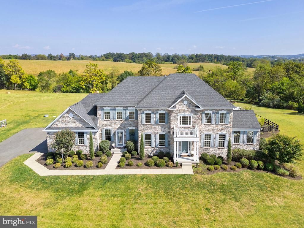 15124 Omega Court, Waterford, VA 20197 Main Photo