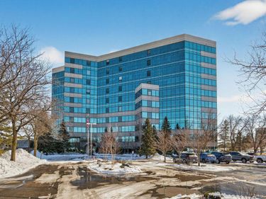 5601 Smetana Drive, Unit 101, Minnetonka, MN 55343