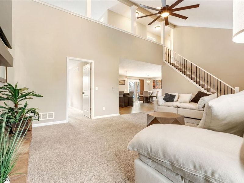 1054 East Avenue , Tallmadge, OH 44278 Photo 10