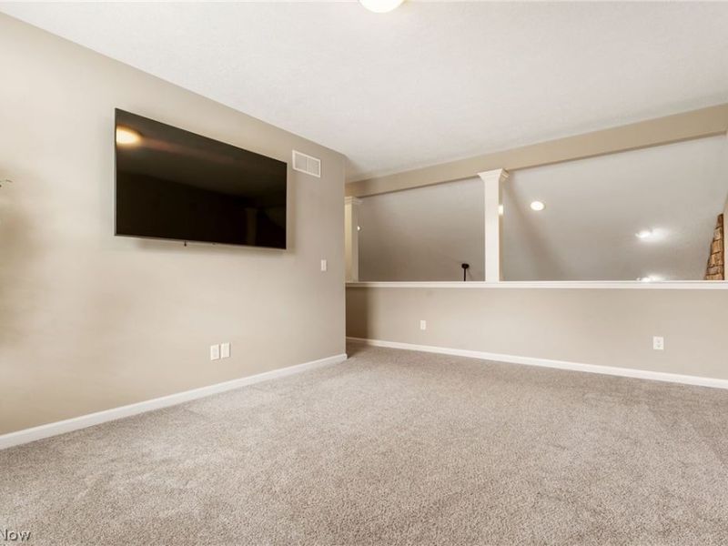 1054 East Avenue , Tallmadge, OH 44278 Photo 22