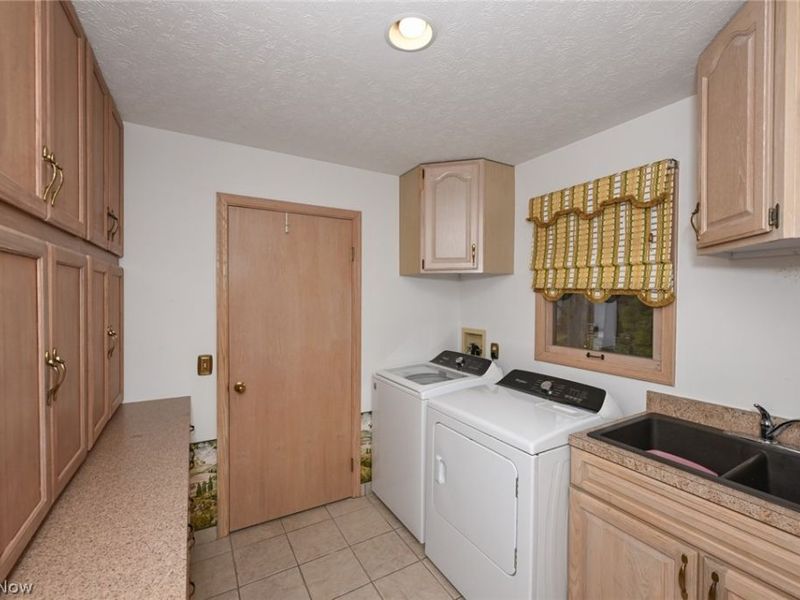 9083 Woodcrest Drive, Brecksville, OH 44141 Photo 11