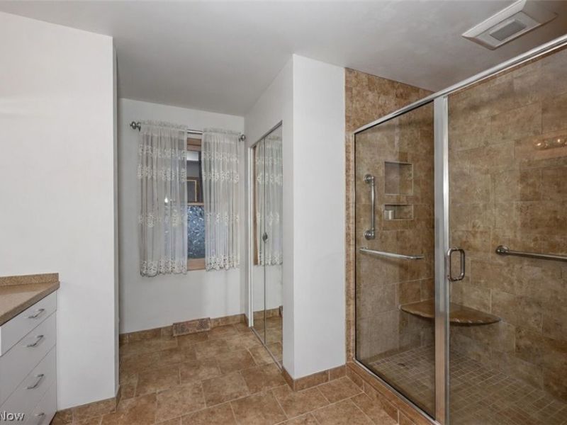 9083 Woodcrest Drive, Brecksville, OH 44141 Photo 24