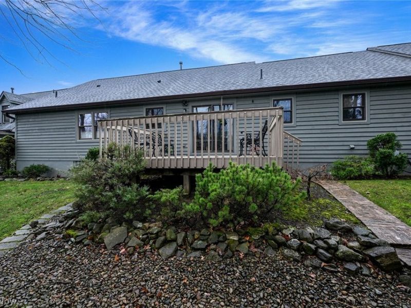 9083 Woodcrest Drive, Brecksville, OH 44141 Photo 39