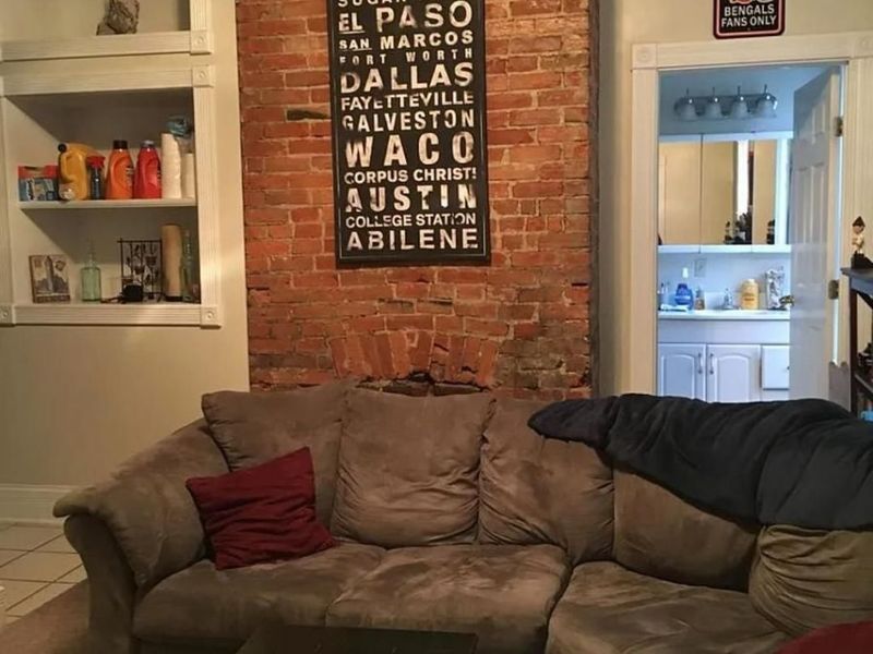 225 E University Avenue, Cincinnati, OH 45219 Photo 3