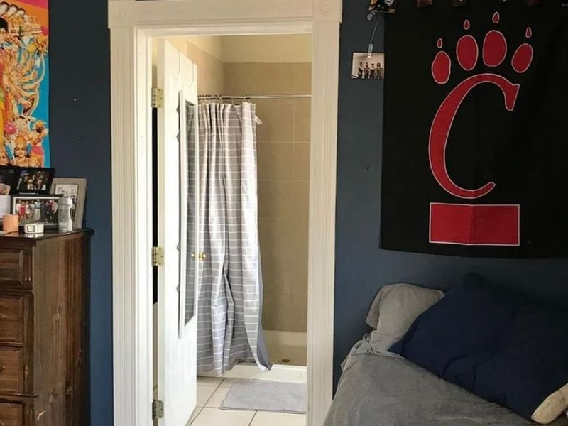 225 E University Avenue, Cincinnati, OH 45219 Photo 5