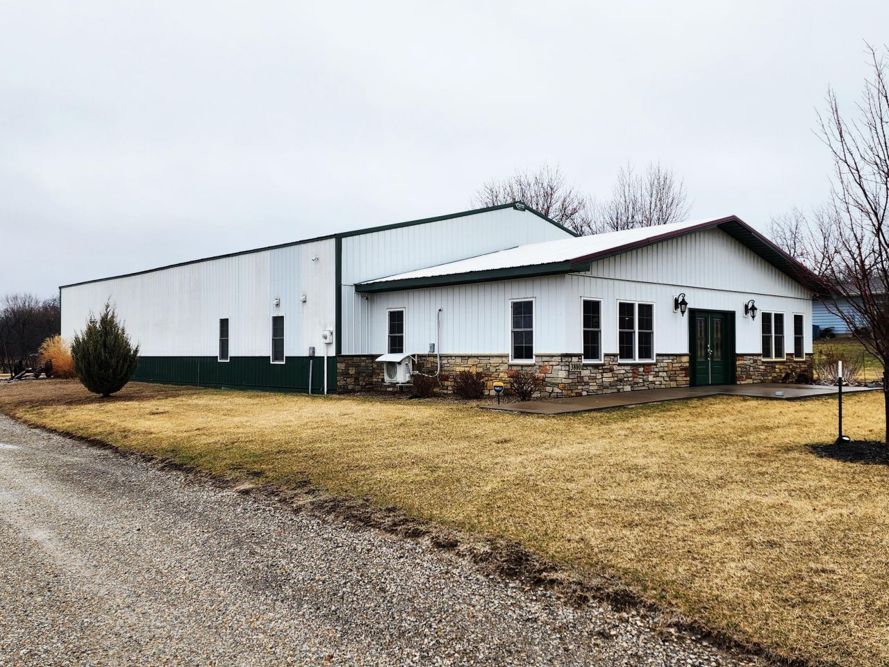 3800 Park Ave W, Muscatine, IA 52761 Main Photo