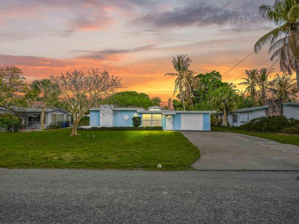 1919 Mimosa Avenue, Fort Pierce, FL 34949