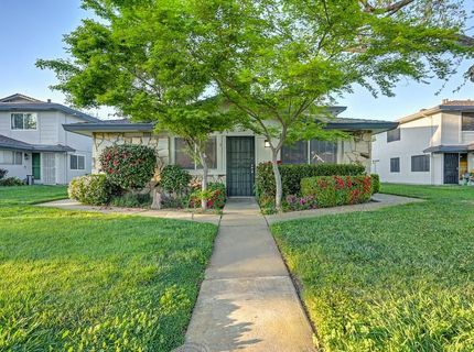 8951 El Mirador Dr #1, Unit 1, Elk Grove, CA 95624 Photo