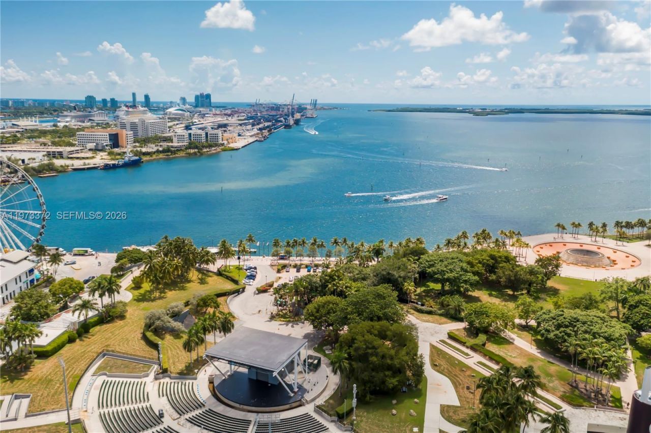 253 NE 2nd St , Unit 3108, Miami, FL 33132 Photo