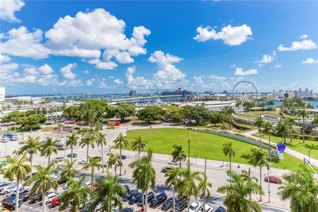 253 NE 2nd St, Unit 3108, Miami, FL 33132 Photo