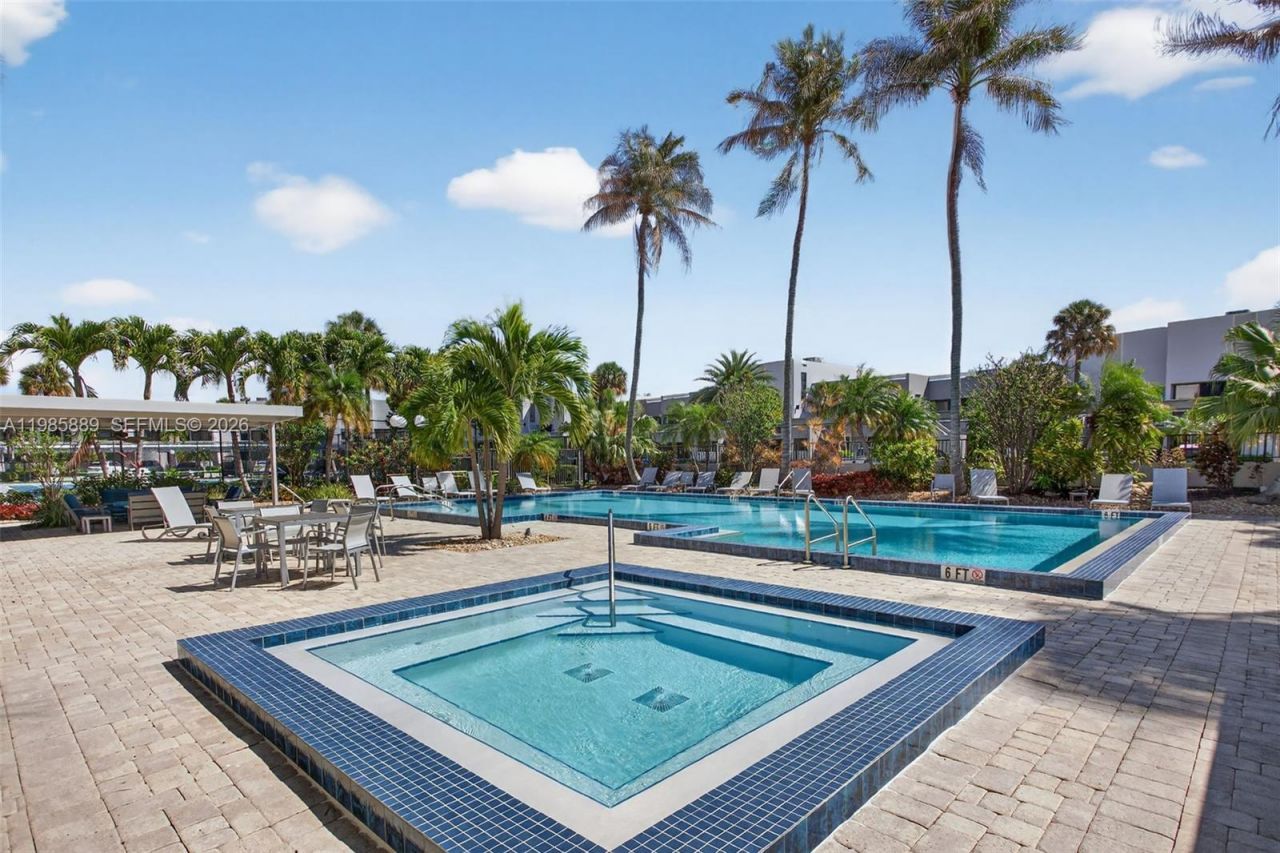 1100 SE 5th Ct , Unit 83, Pompano Beach, FL 33060 Photo