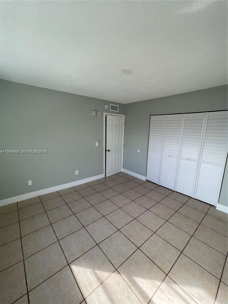13685 NE 10th Ave , Unit 210, North Miami, FL 33161 Photo
