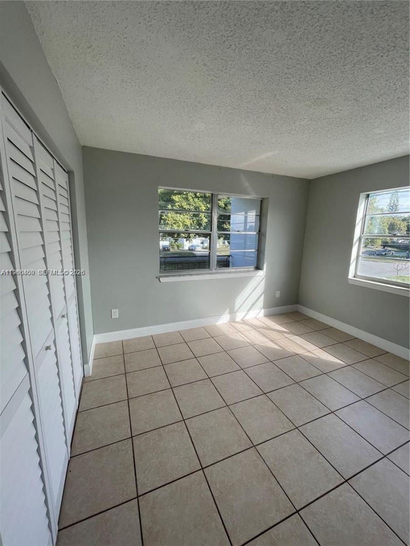13685 NE 10th Ave , Unit 210, North Miami, FL 33161 Photo