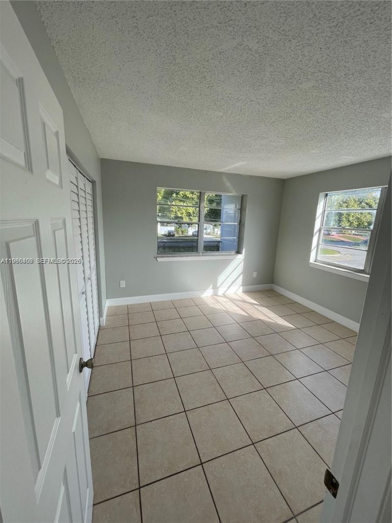 13685 NE 10th Ave , Unit 210, North Miami, FL 33161 Photo