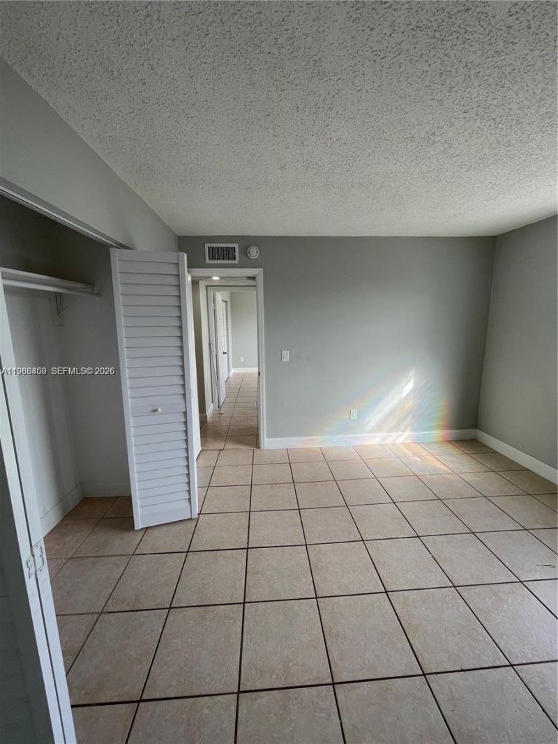 13685 NE 10th Ave , Unit 210, North Miami, FL 33161 Photo