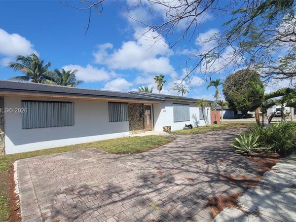 9961 SW 13th Ter , Miami, FL 33174