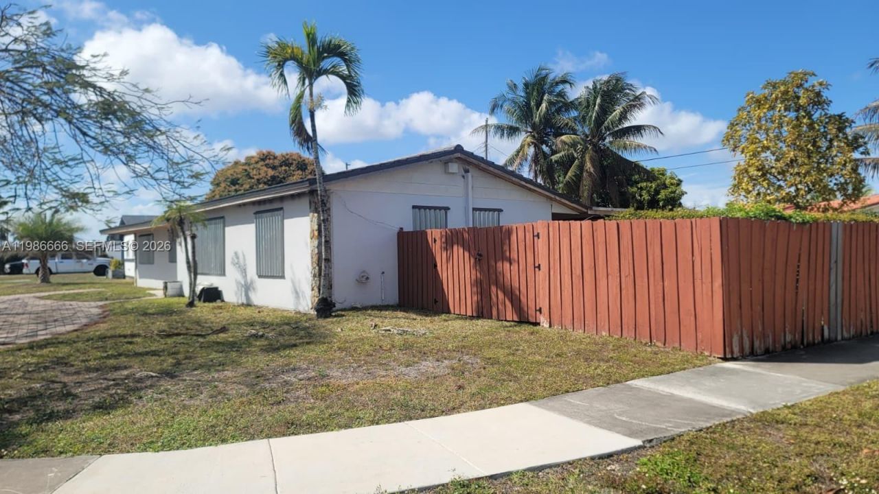 9961 SW 13th Ter, Miami, FL 33174 Photo