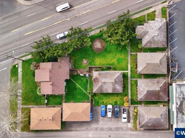 1735 Market St NE, Salem, OR 97301