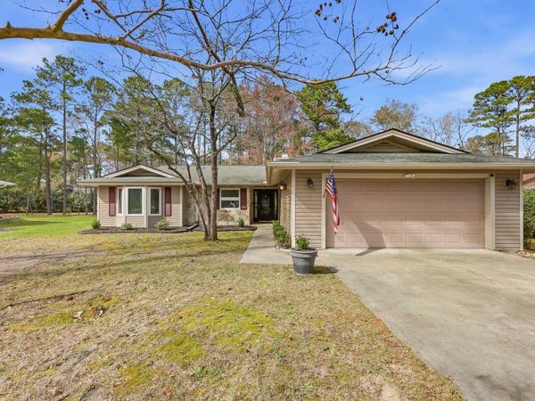 3 Niblick Ct., Carolina Shores, SC 28467
