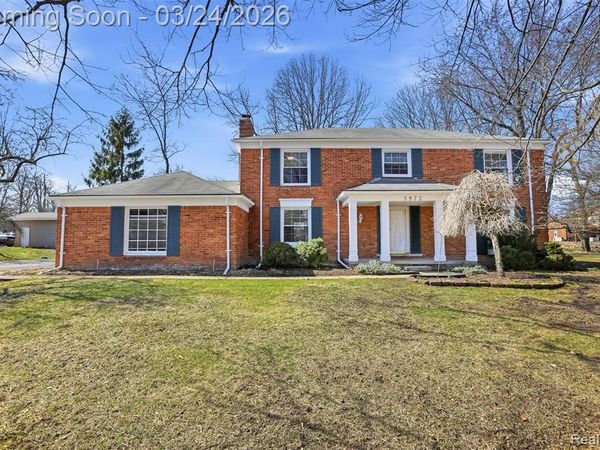 5972 Barnstable Court, West Bloomfield Twp, MI 48322