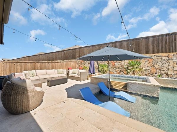808 Knoxbridge Road, Forney, TX 75126