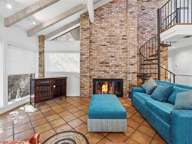 2145 Fountain Square Drive, Fort Worth, TX 76107