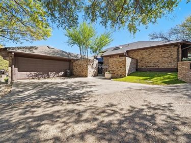2145 Fountain Square Drive, Fort Worth, TX 76107